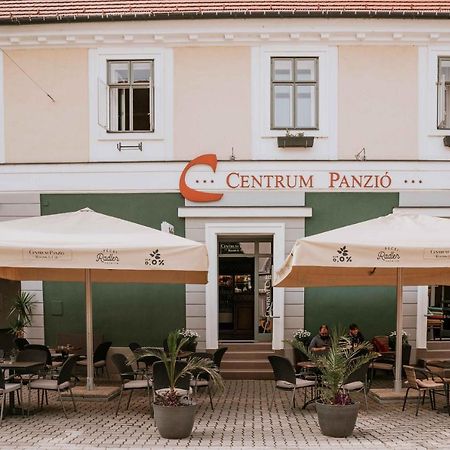 Centrum Panzió Mohács Esterno foto